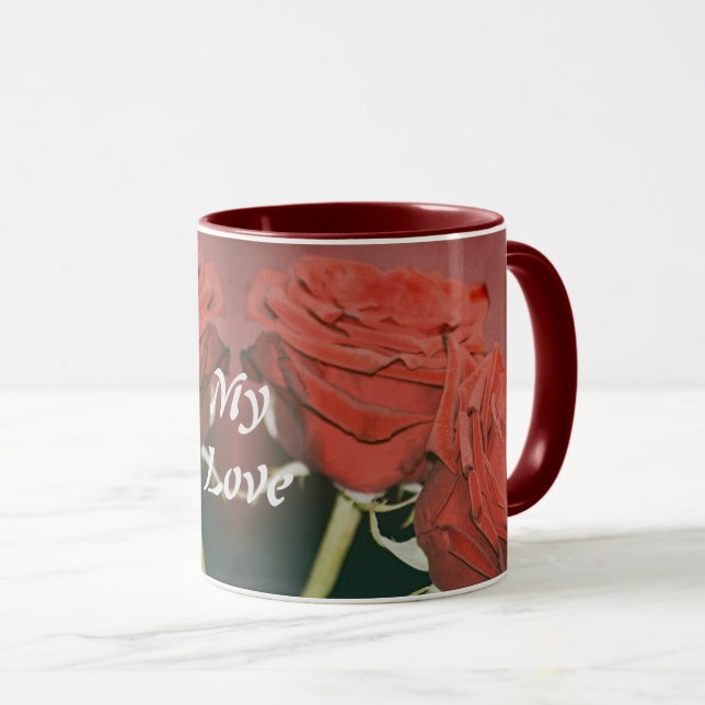 Rote Rosen wie Samt Tasse (VorderseiteRechts)