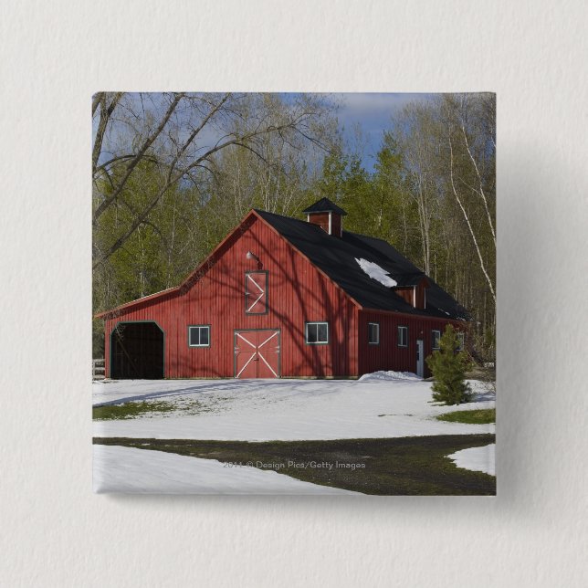 Rote Scheune im Winter Button (Vorderseite)