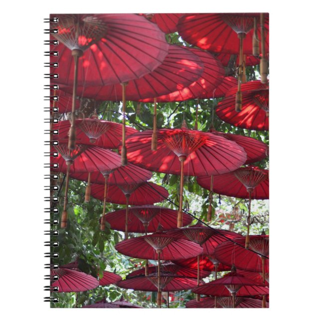 Rote Schirme am Himmel - Asiatisches Spiralnotizbu Notizblock (Vorderseite)