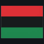 Rote, Schwarze und Grüne Flagge Flyer<br><div class="desc">Die 3 panafrikanischen Farben auf der Fahne repräsentieren: rot: das Blut, das alle Menschen der schwarzen afrikanischen Herkunft vereint und zur Befreiung vergießt; SCHWARZ: Schwarze Menschen, deren Existenz als Nation, wenn auch nicht als Nation-Staat, durch die Existenz der Fahne bestätigt wird; und GRÜNE: der üppige natürliche Reichtum Afrikas. Vintage Alte...</div>