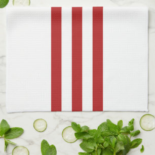Rote Streifen und Chevron mit Monogramm auf Weiß Küchentuch