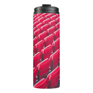 Rote Theaterstühle Thermosbecher