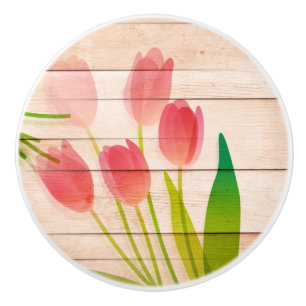 Rote Tulips im Hintergrund für sauberes Holz Keramikknauf