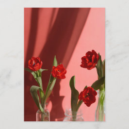 Rote Tulpen „Sei mein Valentinstag?“ Minimalistisc Feiertagskarte