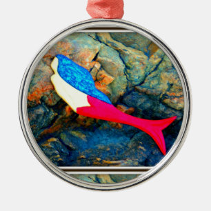 rote und blaue Meerjungfrau Ornament Aus Metall