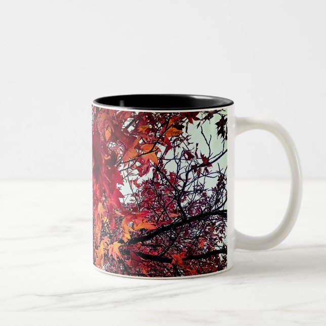 Rote und orangefarbene Blätter Zweifarbige Tasse (Rechts)
