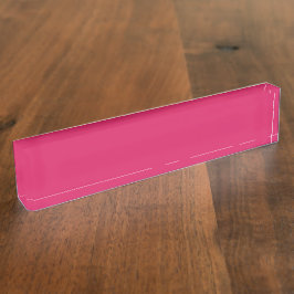 Rote und rosa Blume mit üppig grünem l Namensplakette