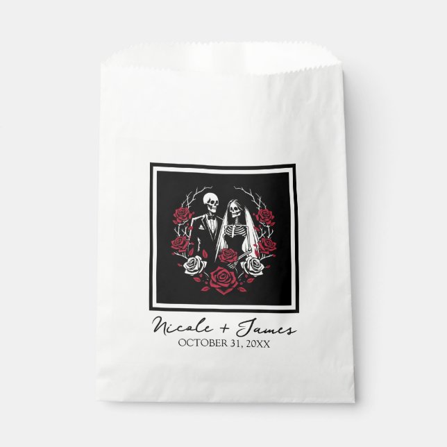 Rote und Schwarz-weiße Rose Skeleton Couple Weddin Geschenktütchen (Vorderseite)