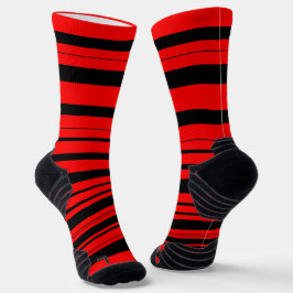 Rote und schwarze Streifen Socken
