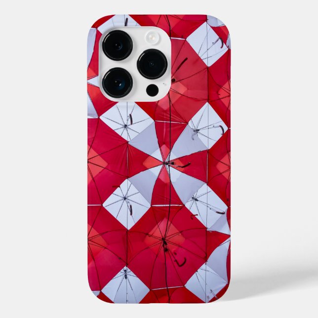 Rote und weiße Regenschirme Case-Mate iPhone 14 Pro Hülle (Rückseite)