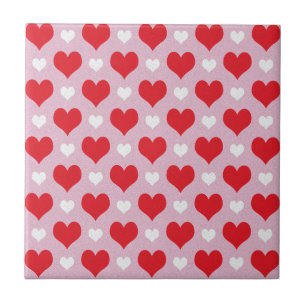 Rote und weiße Valentinherzen Fliese