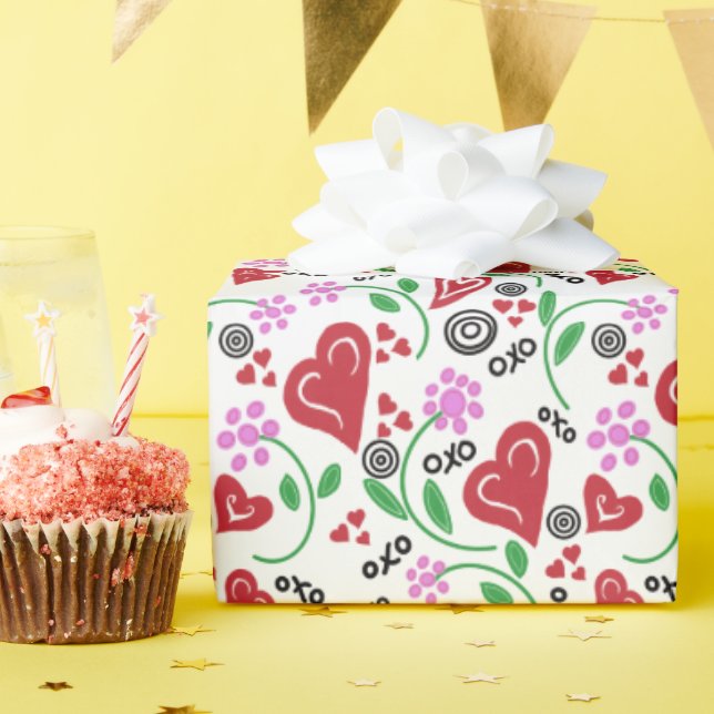 Rote Valentinsherzen Rosa Blumen  Geschenkpapier (Geburtstagsparty)
