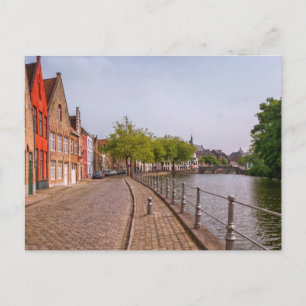 Rote Ziegelhäuser und Kanal in Brügge, Belgien Postkarte