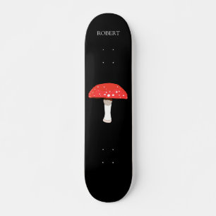 Roter Agaricus-Pilz mit Monogramm Skateboard