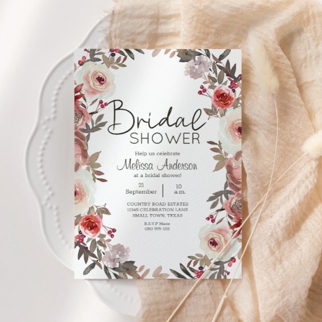 Roter Blütenblättrige Rose Bridal Dusche Einladung (Von Creator hochgeladen)