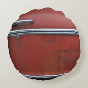 Roter Chevy Rundes Kissen