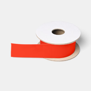 Roter Farbname anzeigen Satinband