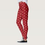 Roter Feiertag Gold Weißer Schneeflocken Muster mo Leggings<br><div class="desc">Seien Sie ein Trendsetter und kommen Sie mit diesen niedlichen und gemütlichen Leggings in den Urlaubssinn! Ein lustiges, spielerisches, Imitat mit goldfarbenem und weißem Schneeflocken-Grafik auf rotem Hintergrund hilft Ihnen, die Ferienzeit zu beginnen. Trainieren, Aufträge ausführen oder einfach aushängen. So einzigartig, werden Sie sich nie um irgendwelche Copycats sorgen müssen!...</div>