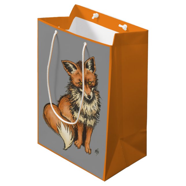 Roter Fox auf grauem Hintergrund Mittlere Geschenktüte (Vorderseite Schrägansicht)