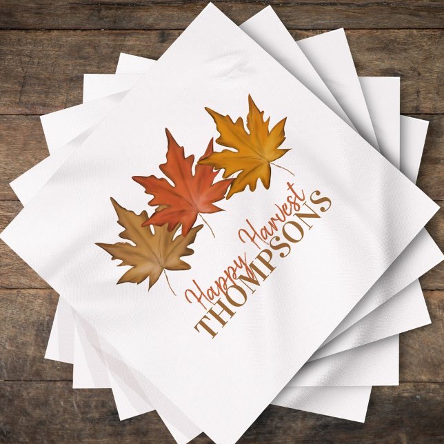 Roter Herbst Herbstlaub Rustikale Ernte maßgeschne Serviette (Custom family name fall leaves artwork for Thanksgiving gatherings.)