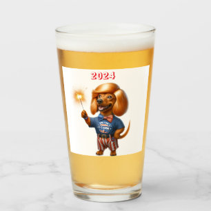 Roter Kamm über Dachshund Bier Glas