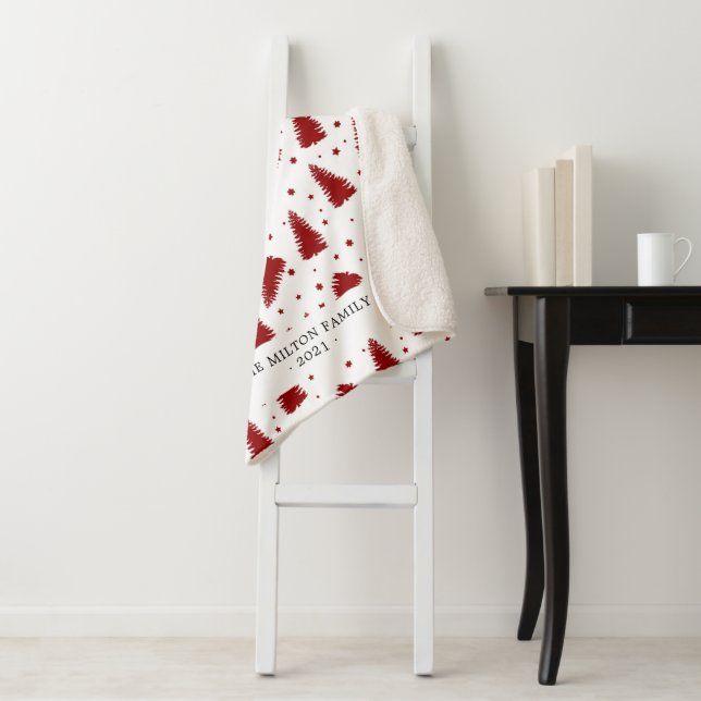 Roter Kiefernwald - moderne Monogramm Sherpadecke (Beispiel)