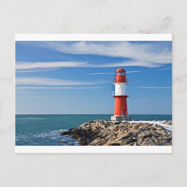 Roter Leuchtturm mit blauem Himmel Postkarte (Vorderseite)