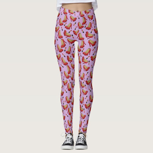 Roter Lipstick und roter Hochtouren Leggings (Vorderseite)