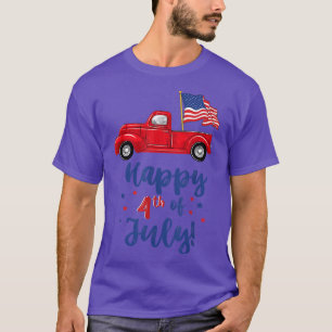 Roter LKW mit amerikanischer Flagge Frohes 4. Juli T-Shirt