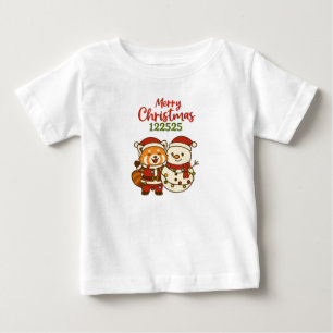 Roter Panda steht neben Schneemann Baby T-shirt