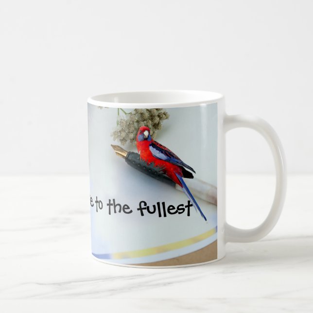 Roter Papagei auf einer Tasse (Rechts)