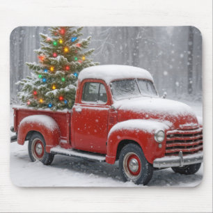 Roter Retro-Lieferwagen mit Weihnachtsbaum Mousepad