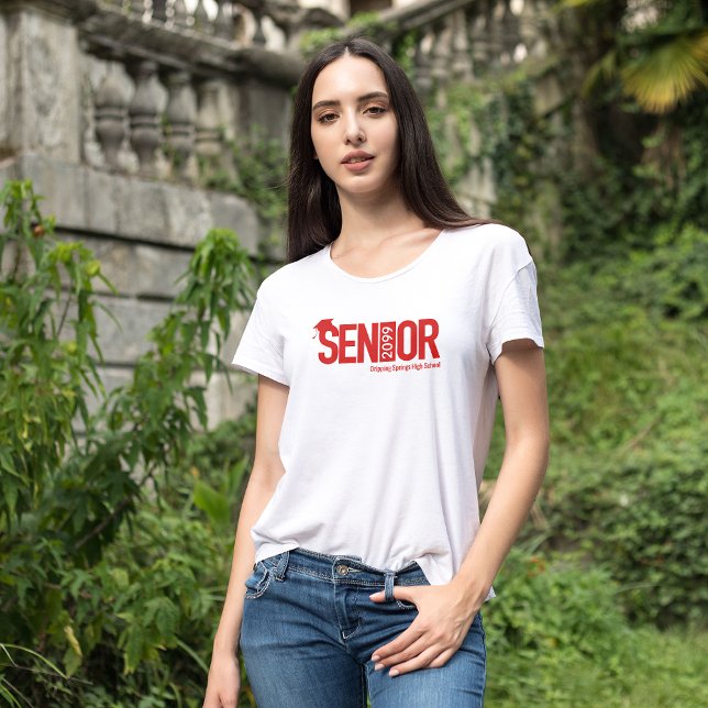 Roter SENIOR mit Graduierungskappe T-Shirt (Von Creator hochgeladen)
