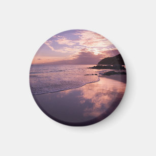 Roter Sonnenuntergang, die Wolken, der Strand Magnet