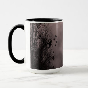 Roter Spuk Himmel mit Ravens Tasse