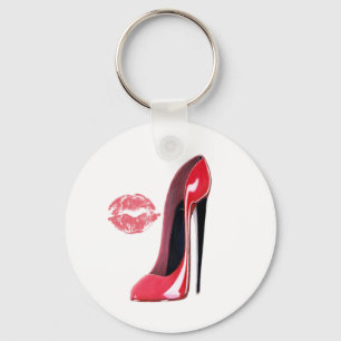 Roter Stilett-Schuh und Kuss Schlüsselanhänger