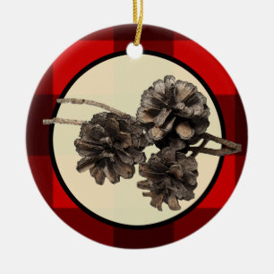 Roter u. schwarzer karierter Flanell u. Pinecones Keramikornament