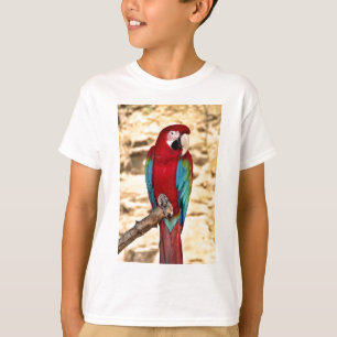 Roter und grüner Macaw T-Shirt