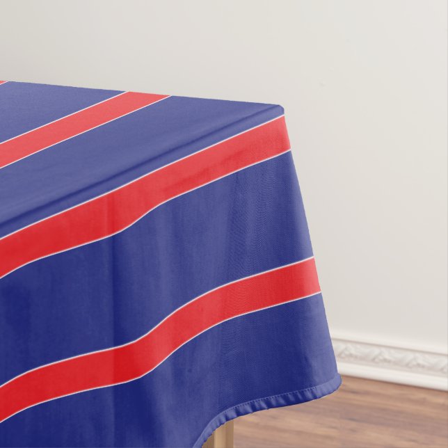 Roter und weißer Streifen auf marineblau Tischdecke (Beispiel)