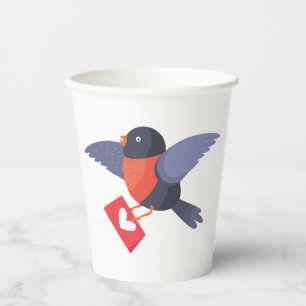 Roter Vogel fliegt mit rotem Herz Liebesbrief Pappbecher