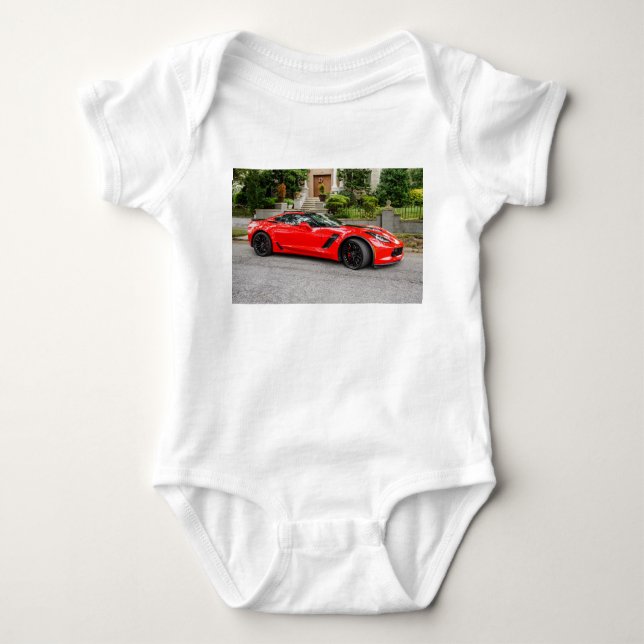 Rotes C7 Chevrolet Corvette Baby Strampler (Vorderseite)
