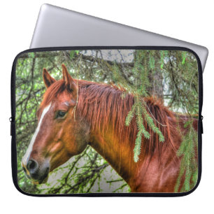 Rotes Entenpferd und Wald Tierliebhaber Foto Laptopschutzhülle
