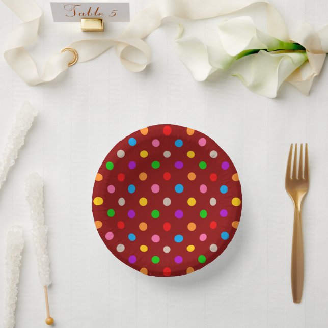 Rotes farbenfrohes Regenbogen-Punkte-Design  Pappteller (Hochzeit)