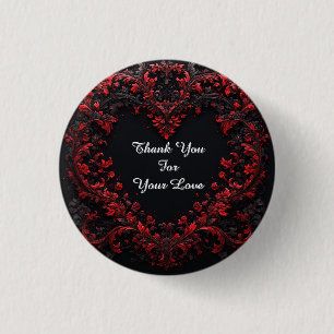 Rotes florales Herzdesign mit blühenden Blumen Button