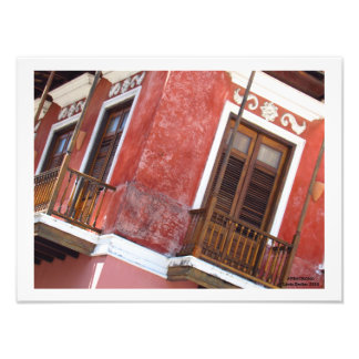 Rotes Gebäude in der Altstadt von San Juan Puerto Fotodruck