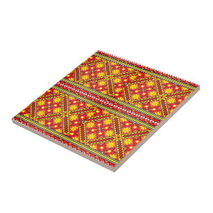 Rotes gelbes Muster Volkskunst Ornamente Keramikfl Fliese