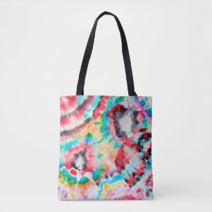 Rotes Hart Grunge. Shibori-Muster. Goldene Pinsel Tasche
