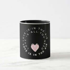 Rotes Herz Liebe ist in der Luft Zitat Valentinsta Tasse
