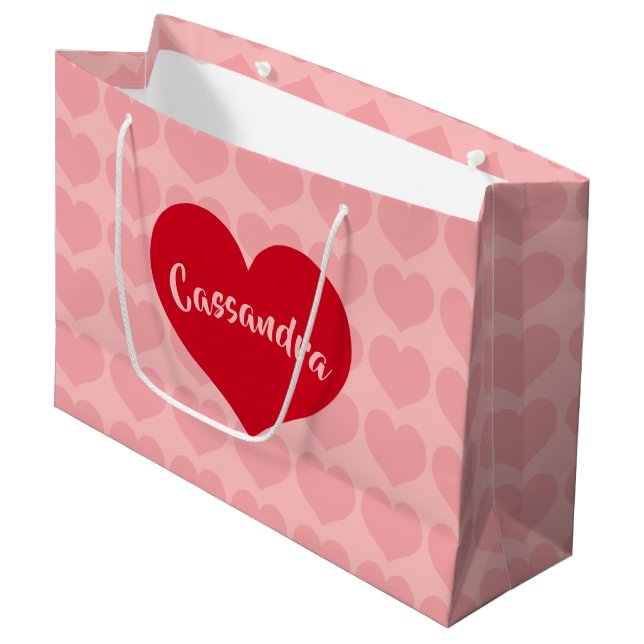 Rotes Herz mit rosa Namen Große Geschenktüte (Vorderseite Schrägansicht)