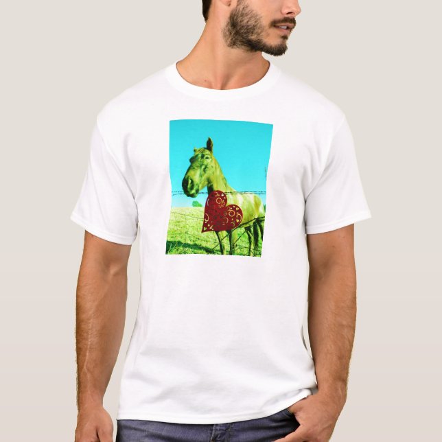 Rotes Herz und Pferd T-Shirt (Vorderseite)